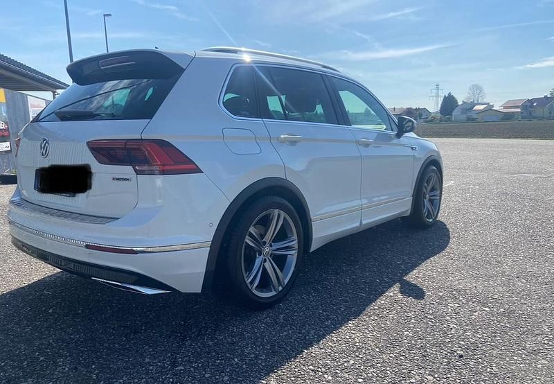 Weiß Gebraucht 2018 VW Tiguan SUV | 26.500 € - Bild 1/4