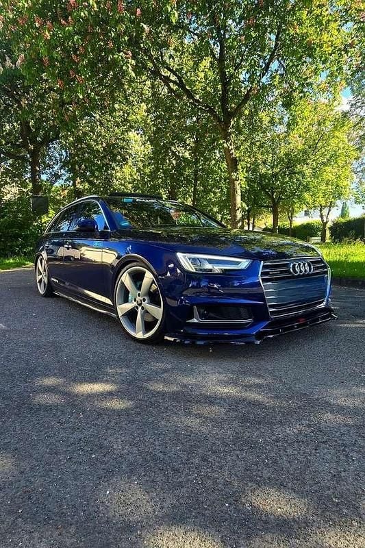 Second-hand Audi A4 S-Line 190 CP (139 kW) 2019 Albastru Break