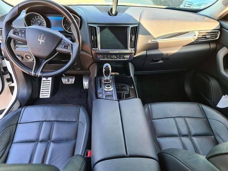 Gebraucht Maserati Levante 275 PS (202 kW) 2018 Weiß SUV