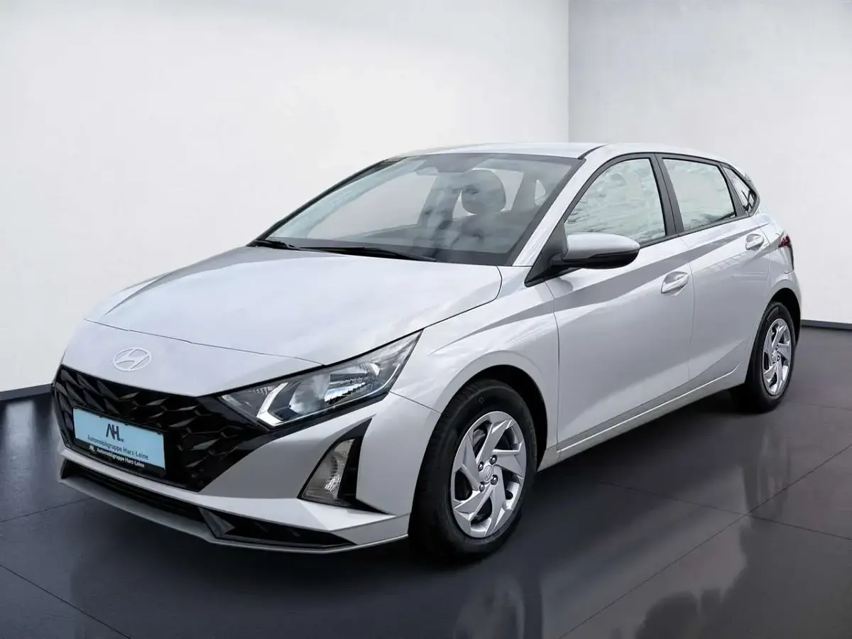 Neu Hyundai i20 Comfort 90 PS (66 kW) 2026 Lumen gray perleffekt Kleinwagen