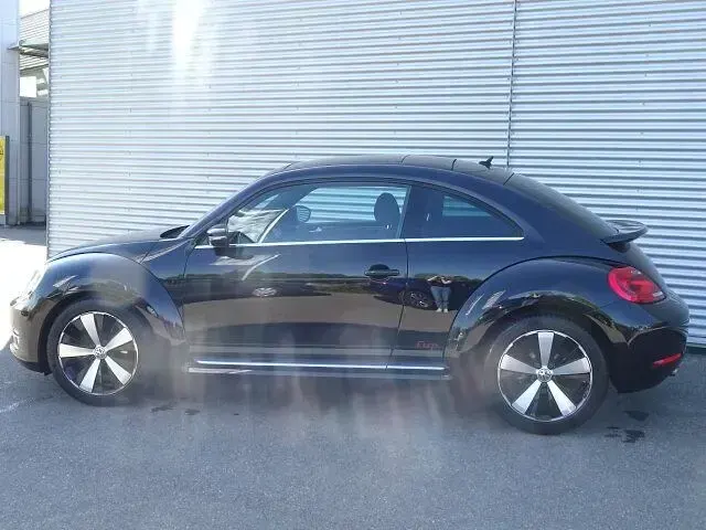 Second-hand VW Beetle Design 150 CP (110 kW) 2015 Negru Hatchback
