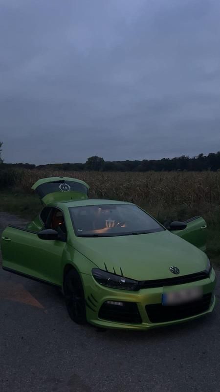 Grün Gebraucht 2009 VW Scirocco Coupé | 6.500 € - Bild 1/2