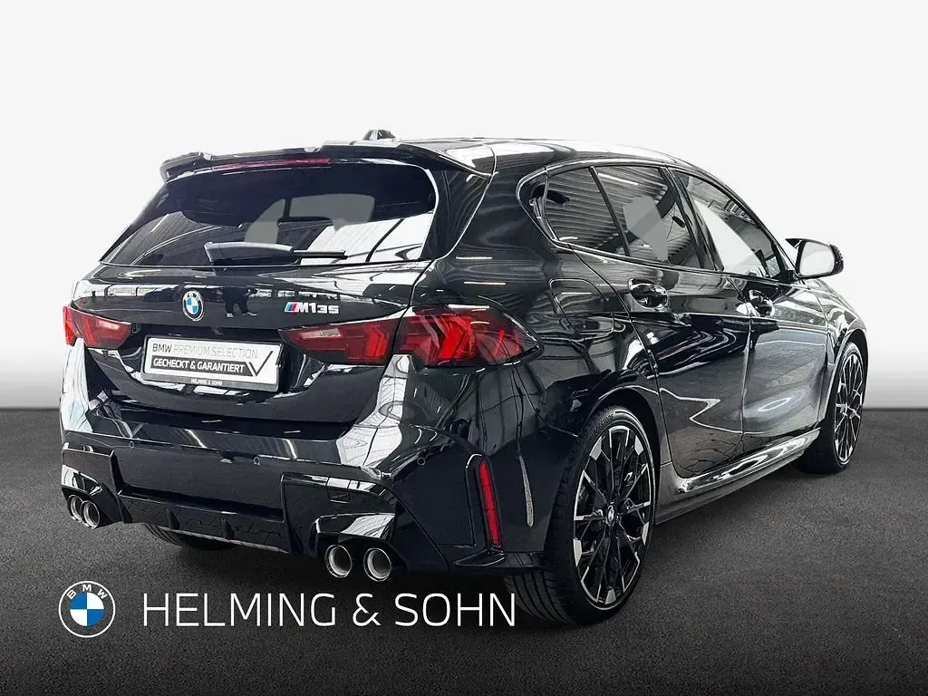 Gebraucht BMW M135 Performance 300 PS (220 kW) 2025 Schwarz Kleinwagen