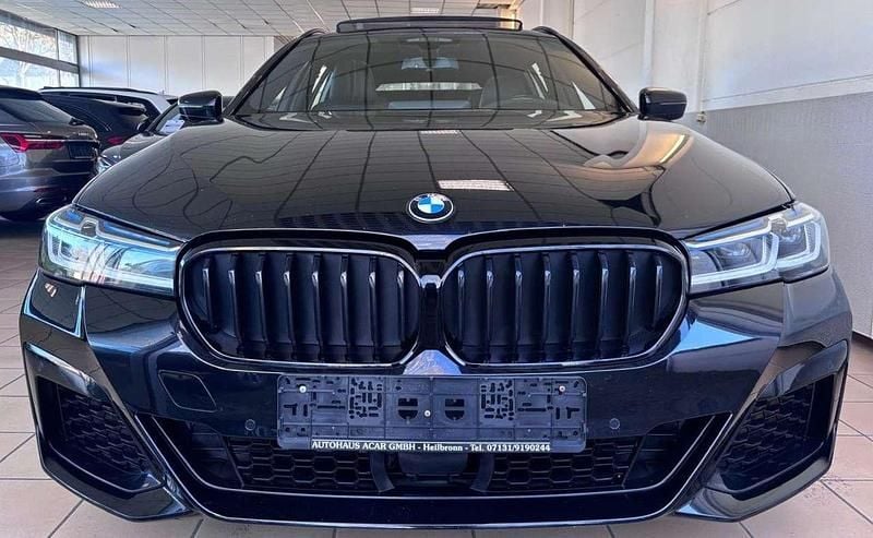 Gebraucht BMW 530 M Sport 286 PS (210 kW) 2020 Saphirschwarz Kombi