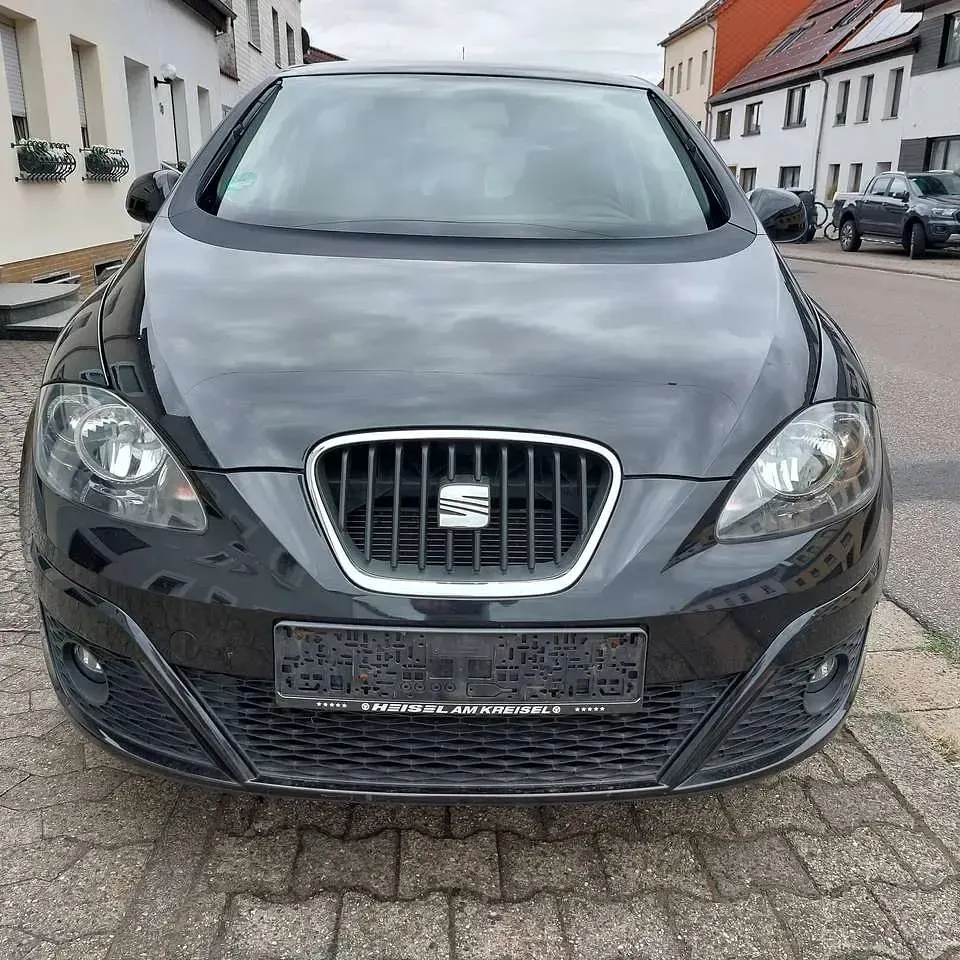 Gebraucht Seat Altea 105 PS (77 kW) 2010 Schwarz Kombi