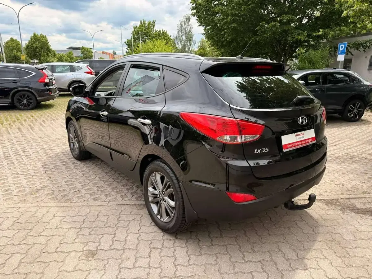 Gebraucht Hyundai ix35 Comfort 136 PS (100 kW) 2014 Schwarz SUV