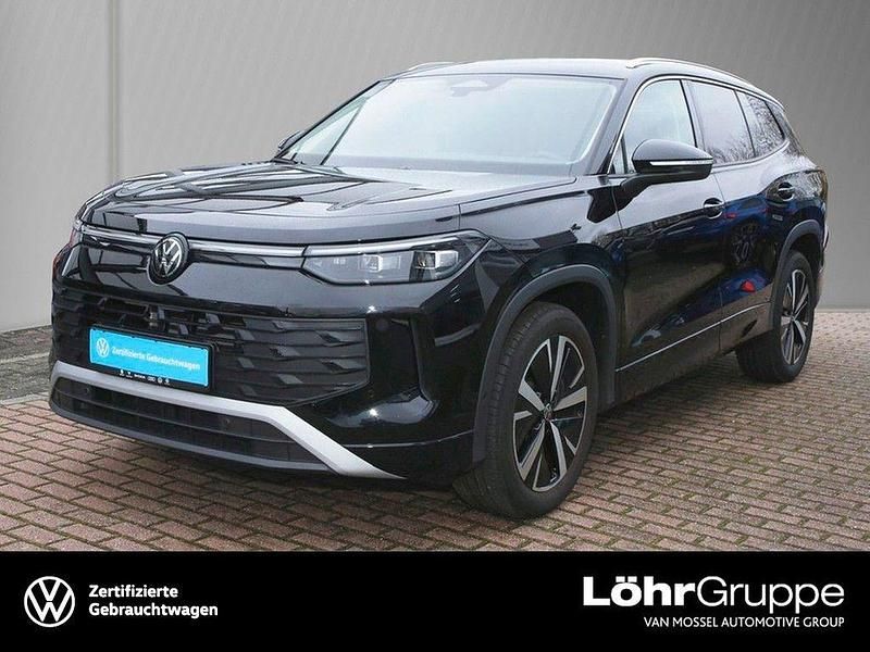 Grenadillschwarz metallic Gebraucht 2025 VW Tayron Life SUV | 39.390 € - Bild 1/4