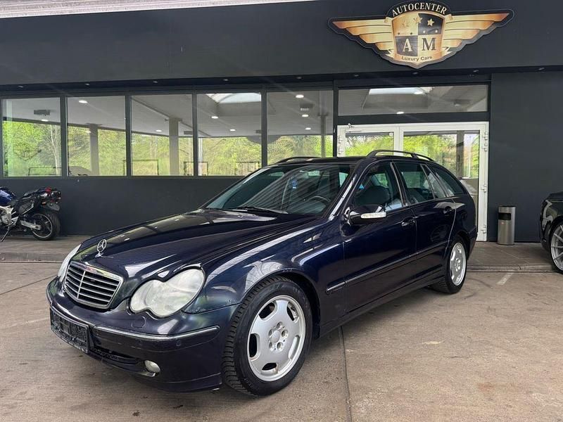 Tansanitblau metalliclack (metallic) Gebraucht 2002 Mercedes C240 Avantgarde Kombi | 2.450 € (Fairer Preis) - Bild 1/4