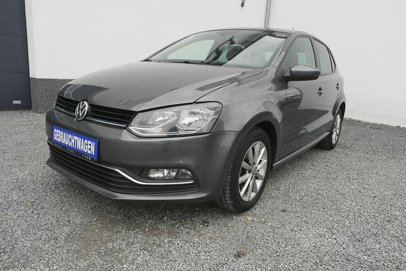 Grau Gebraucht 2016 VW Polo LOUNGE Limousine | 6.900 € (Guter Preis) - Bild 1/4