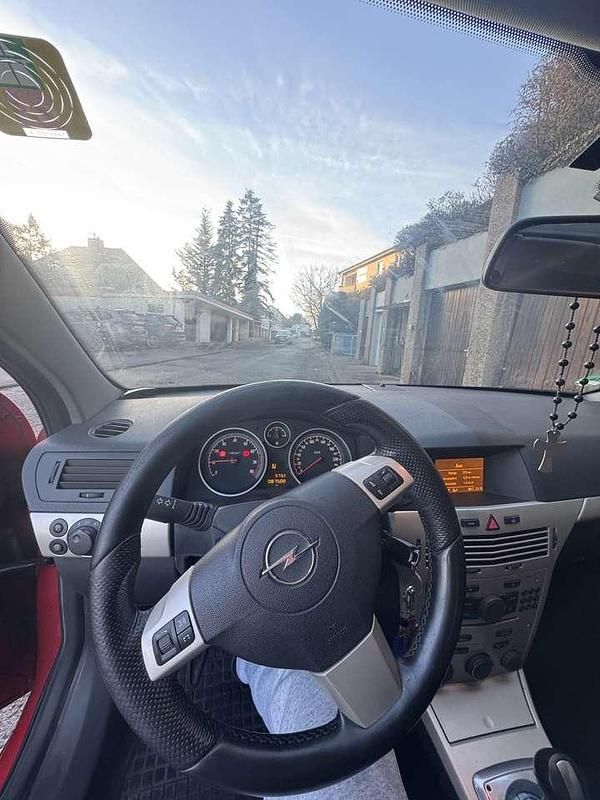 Gebraucht Opel Astra 116 PS (85 kW) 2007 Coupé