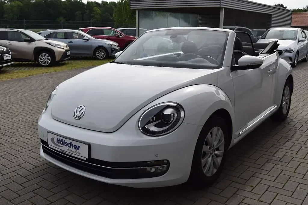 Gebraucht VW Beetle Design 105 PS (77 kW) 2014 Weiß Kleinwagen