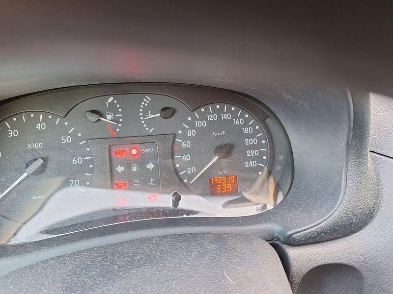 Gebraucht Renault Clio II 58 PS (42 kW) 1999 Blau Limousine