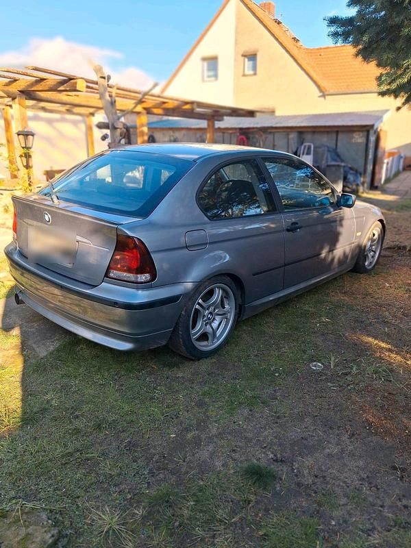 Usado BMW 316 115 HP (84 kW) 2004 Cinzento Coupé