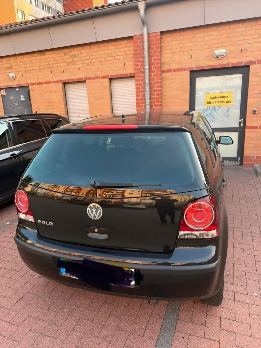 Gebraucht VW Polo 60 PS (44 kW) 2005 Schwarz Kleinwagen