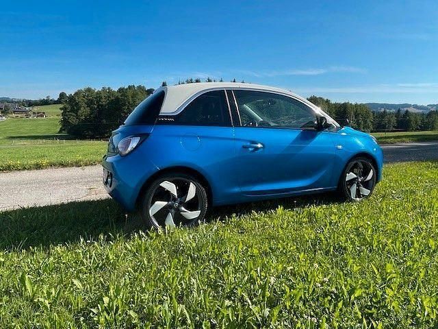 Blau Gebraucht 2017 Opel Adam Glam Kleinwagen | 10.500 € (Fairer Preis) - Bild 1/4