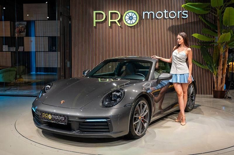 Grau Gebraucht 2019 Porsche 911 Carrera 4S Coupé | 101.000 € - Bild 1/4