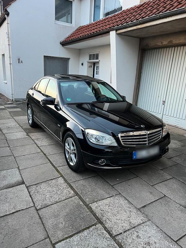 Gebraucht Mercedes C180 156 PS (114 kW) 2010 Schwarz Limousine