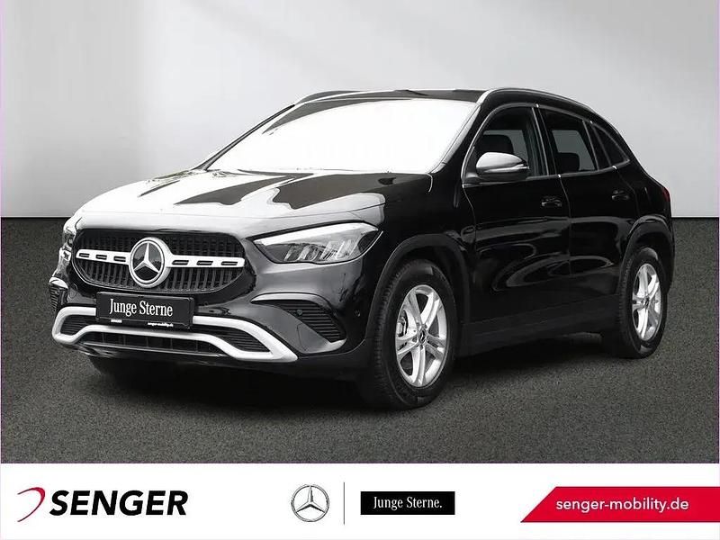 Schwarz Gebraucht 2024 Mercedes GLA200 SUV | 36.490 € (Fairer Preis) - Bild 1/1