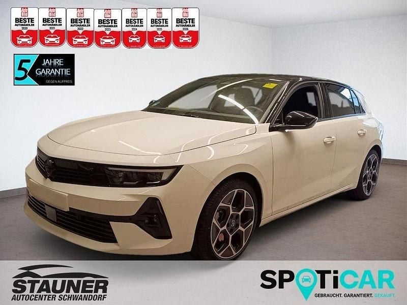 Gebraucht Opel Astra 145 PS (106 kW) 2024 Arktis weiß/dach schwarz (metallic) Limousine