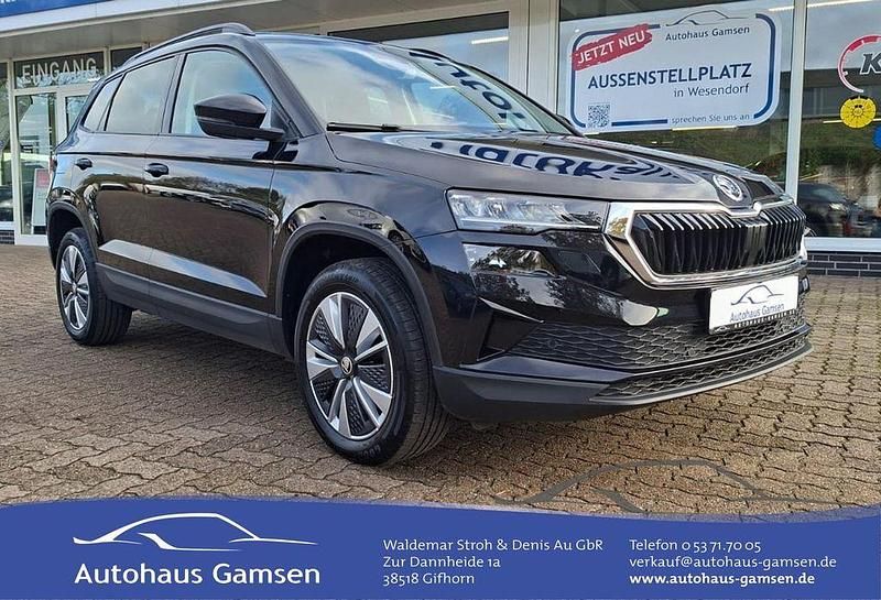 Schwarz Gebraucht 2024 Skoda Karoq Style SUV | 22.990 € (Superpreis) - Bild 1/4