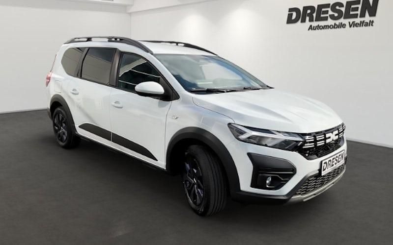 Neu Dacia Duster Expression 158 PS (116 kW) 2025 Weiß SUV