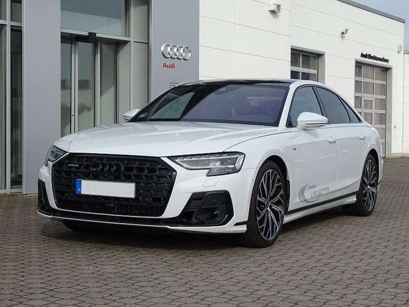 Gletscherweiß metallic (metallic) Gebraucht 2023 Audi A8 S-line plus Limousine | 79.900 € (Fairer Preis) - Bild 1/4