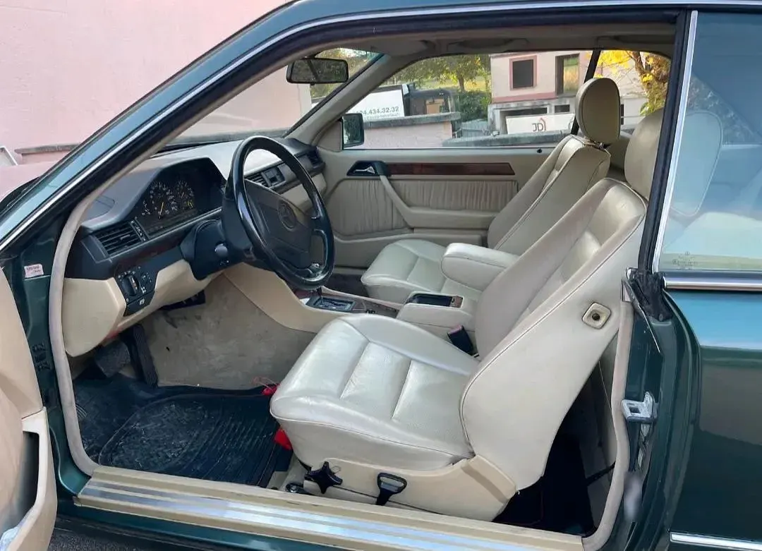 Gebraucht Mercedes E300 220 PS (161 kW) 1991 Grün Coupé