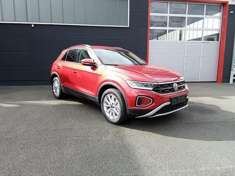 Kings red metallic kings red metallic Neu 2025 VW T-Roc SUV | 29.290 € (Fairer Preis) - Bild 1/4