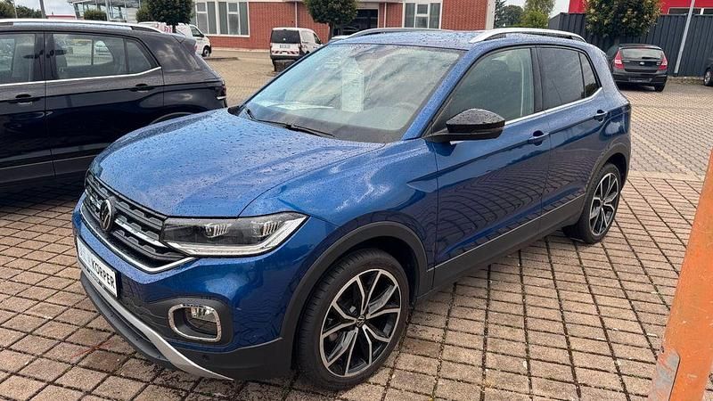 Blau Gebraucht 2022 VW T-Cross Style SUV | 25.790 € (Etwas zu teuer) - Bild 1/4