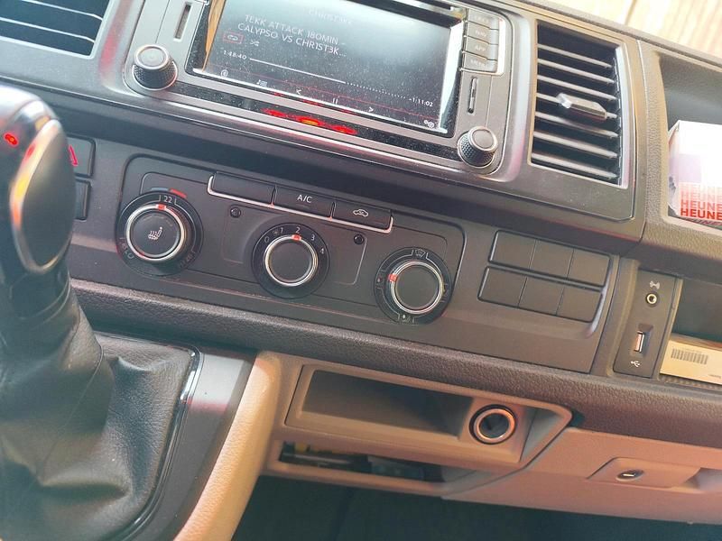 Gebraucht VW T6 204 PS (150 kW) 2018 Grau Van