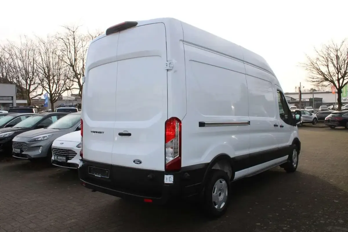 Brugt Ford Transit Trend 131 HK (96 kW) 2024 Hvid Sedan
