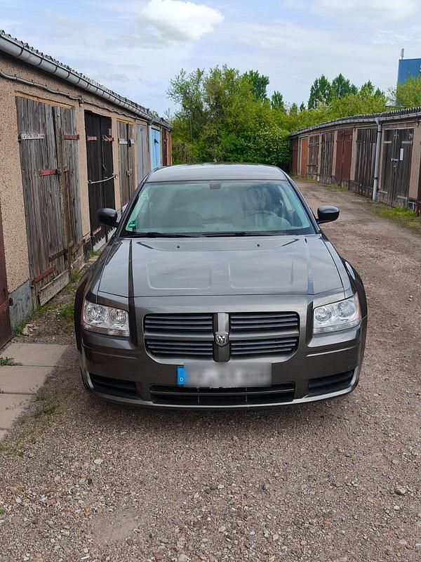 Gebraucht Dodge Magnum SE 193 PS (141 kW) 2007 Grau Kombi