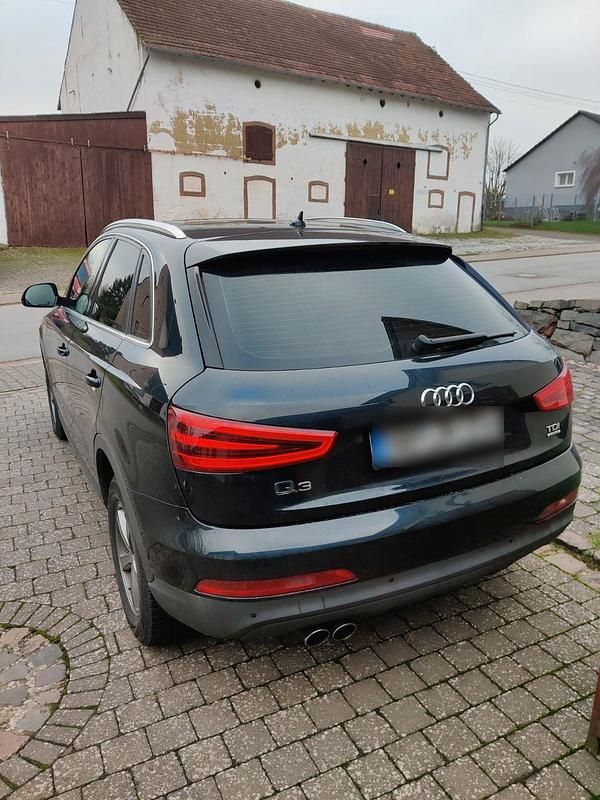 Gebraucht Audi Q3 Ambiente 177 PS (130 kW) 2013 Blau SUV