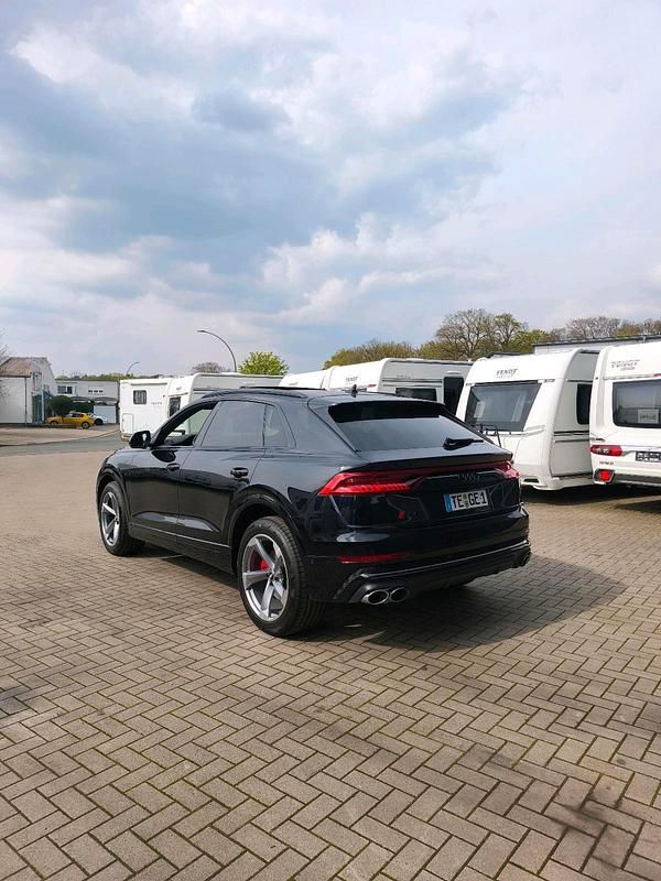 Second-hand Audi SQ8 435 CP (319 kW) 2020 Negru SUV