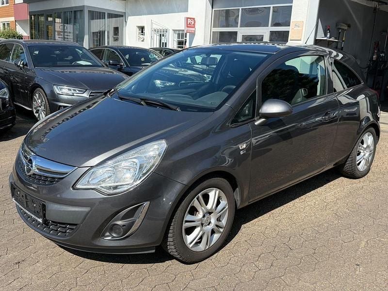 Grau Gebraucht 2012 Opel Corsa Limousine | 3.998 € (Guter Preis) - Bild 1/4