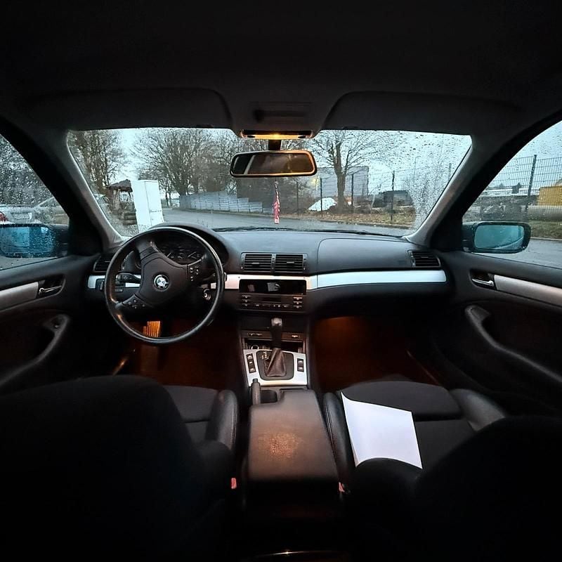 Second-hand BMW 320 150 CP (110 kW) 2000 Albastru Break