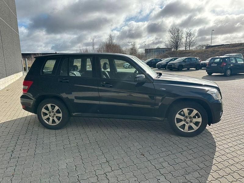 Gebraucht Mercedes GLK250 204 PS (150 kW) 2012 Schwarz SUV