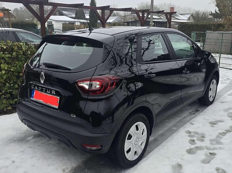 Gebraucht Renault Captur Life 90 PS (66 kW) 2017 Schwarz SUV