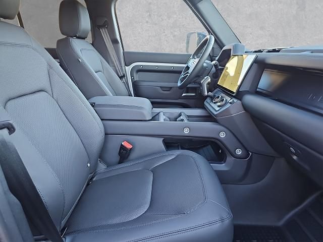 Gebraucht Land Rover Defender SE Dynamic 349 PS (256 kW) 2026 Grau SUV