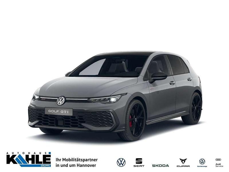 Grau (mondsteingrau) Neu 2025 VW Golf VIII GTI Limousine | 56.389 € - Bild 1/4