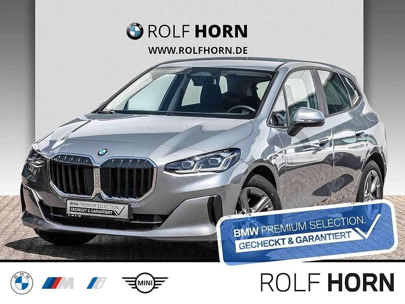 Skyscraper grau metallic Gebraucht 2024 BMW 216 Active Tourer Van / Kleinbus | 26.620 € (Fairer Preis) - Bild 1/4