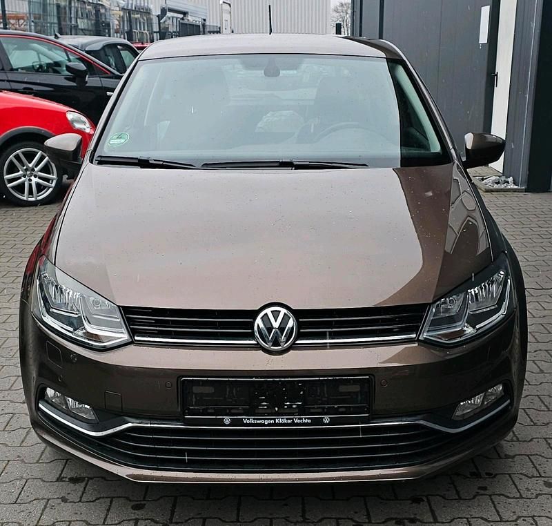 Gebraucht VW Polo Allstar 90 PS (66 kW) 2016 Braun Kleinwagen