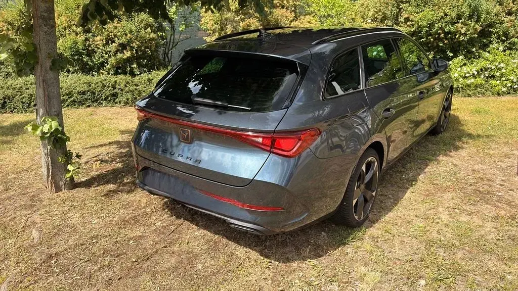 Gebraucht Cupra Leon 190 PS (139 kW) 2023 Grau Limousine
