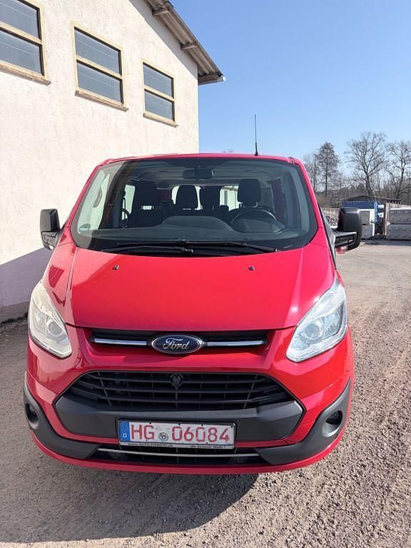 Gebraucht Ford Transit Custom Trend 105 PS (77 kW) 2017 Rot Van / Kleinbus