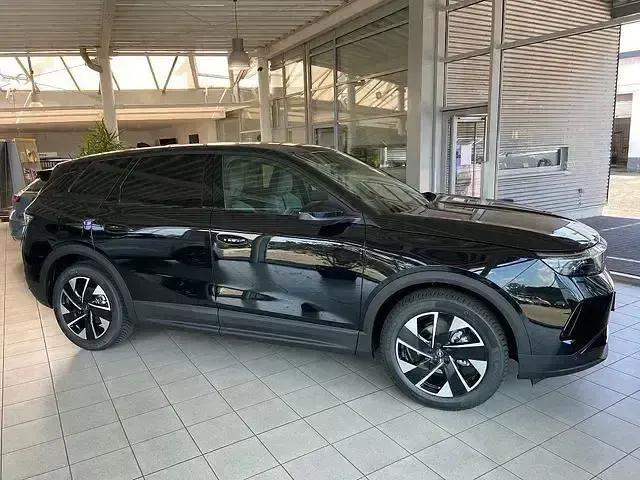 Gebraucht Opel Grandland X 136 PS (100 kW) 2025 Schwarz SUV
