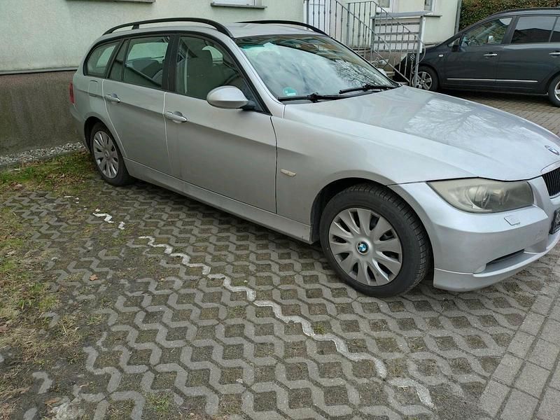 Gebraucht BMW 320 150 PS (110 kW) 2006 Silber Kombi