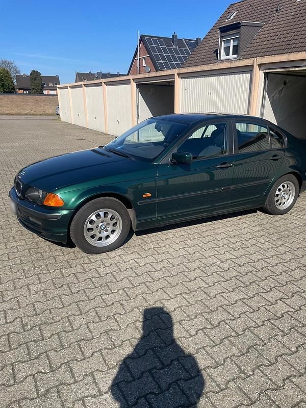 Usata BMW 318 2000 Verde Berlina