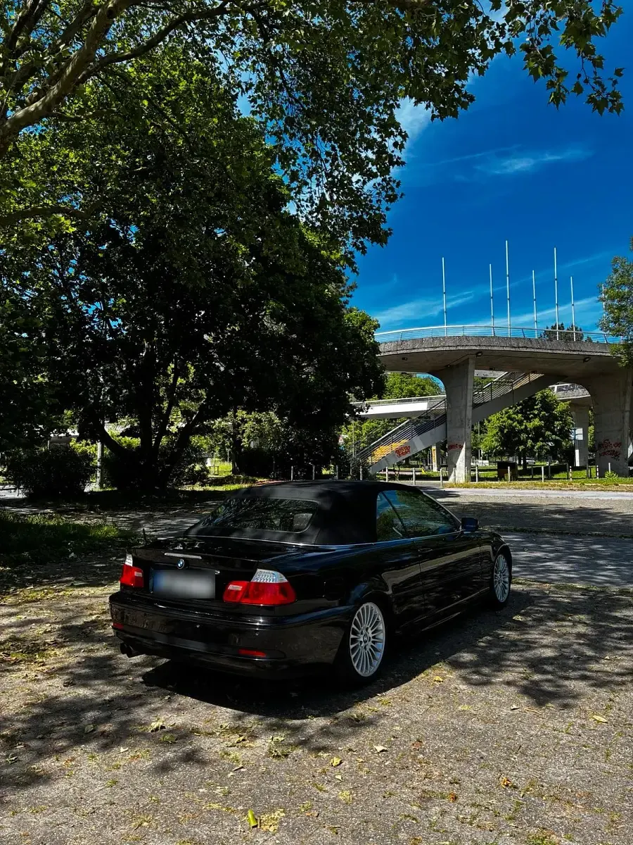 Gebraucht BMW 320 Cabriolet 170 PS (125 kW) 2004 Schwarz Cabrio