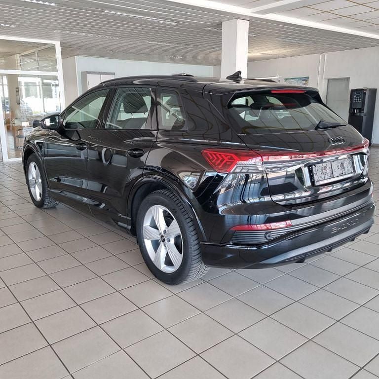 Gebraucht Audi Q4 e-tron Basis 210 kW (286 PS) 2024 Schwarz SUV