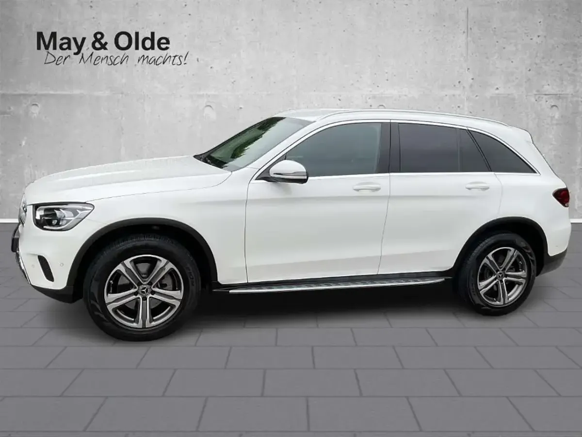 Gebraucht Mercedes GLC200 211 PS (155 kW) 2021 Weiß SUV